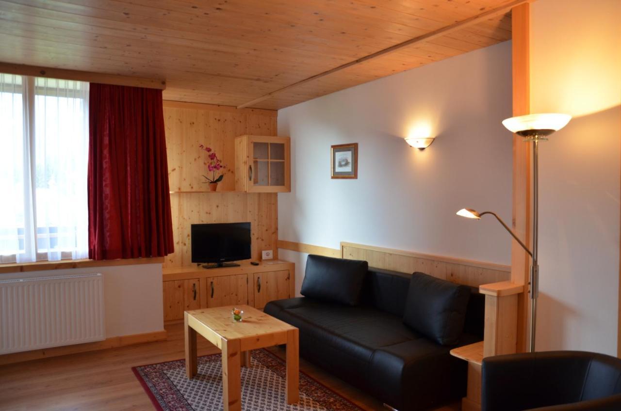 Pension Zum Schreiner Hermagor-Pressegger See Exteriör bild