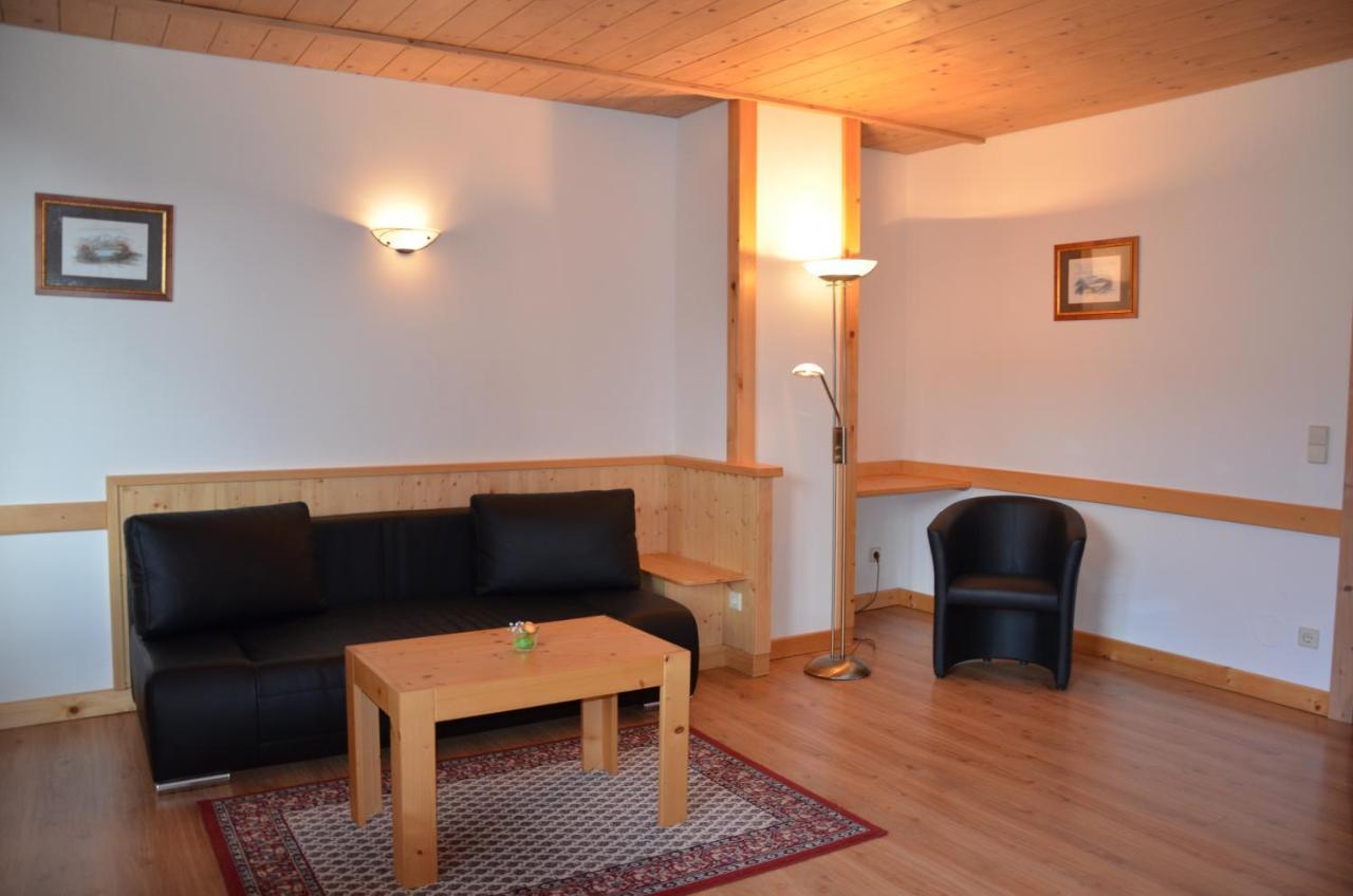 Pension Zum Schreiner Hermagor-Pressegger See Exteriör bild